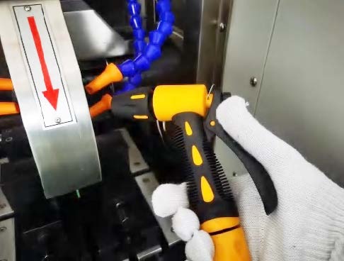 MCUT-100A ， 120A ， 200A ， 300A 图 （5）