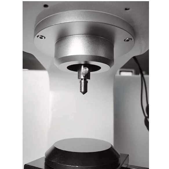 UBRV-187.5/250 Tester di durezza universale digitale