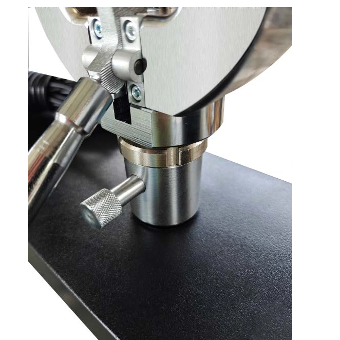 Macchina per prove di trazione elettronica controllata da computer UTM-E100