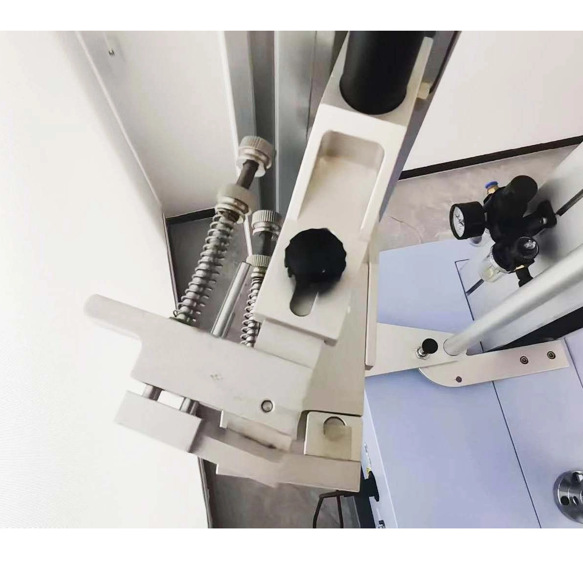 Macchina di prova universale servo computerizzata a doppia colonna UTM-DCH